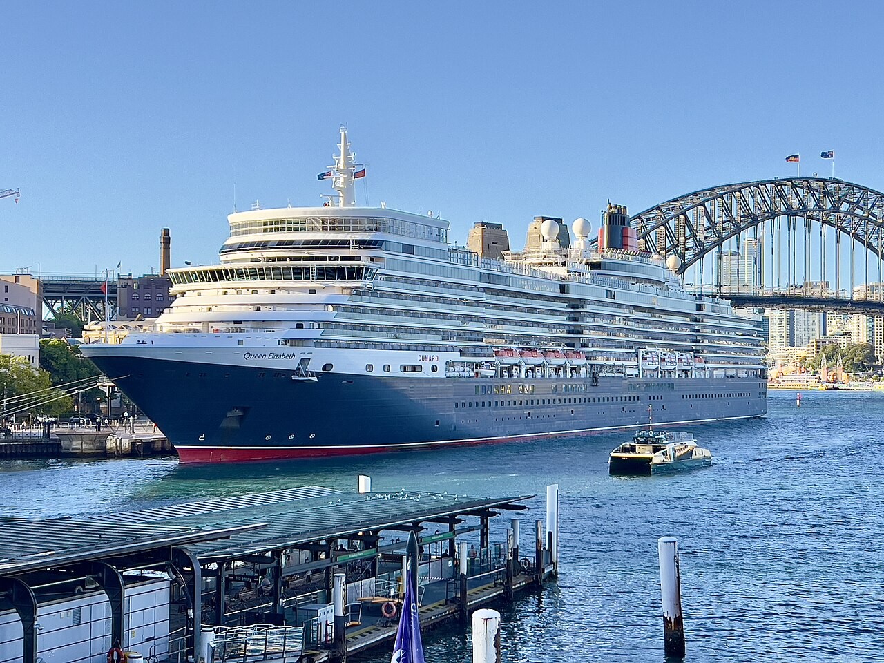 MS Queen Elizabeth cruise ship